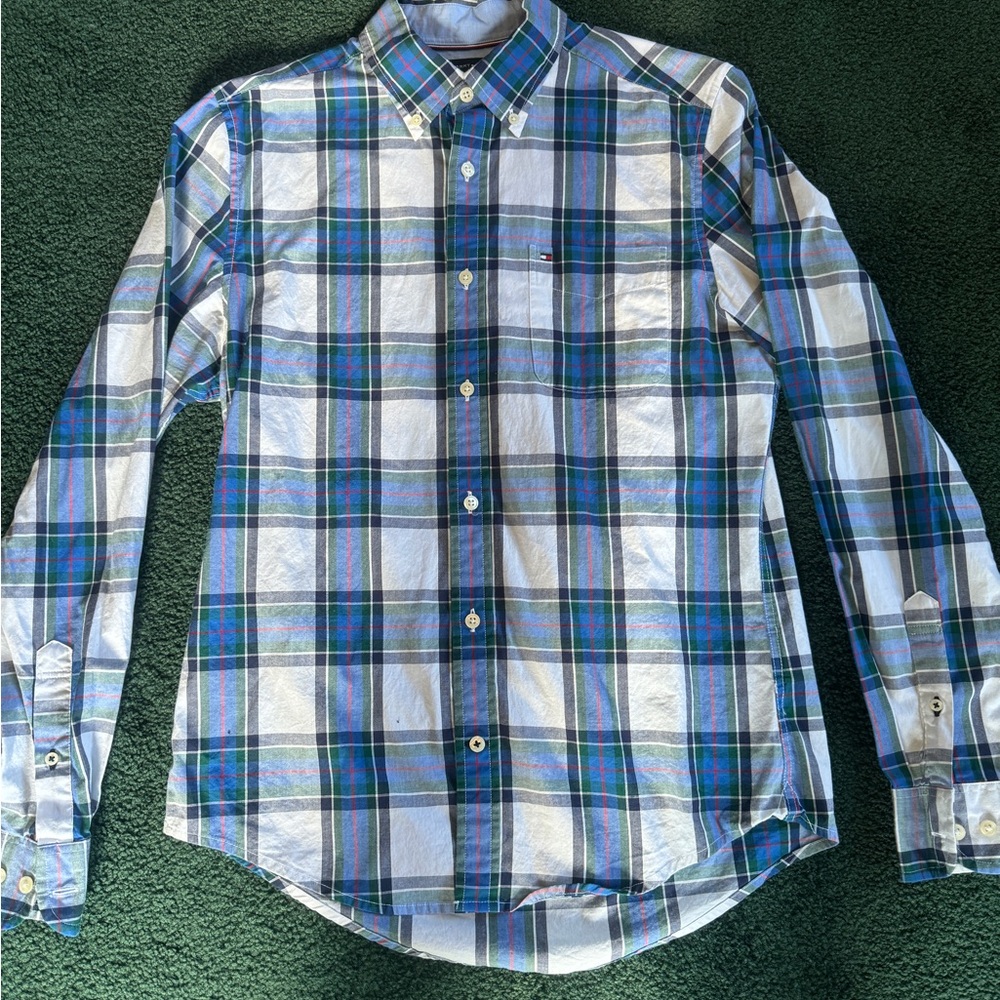 Tommy Hilfiger size small dress shirt